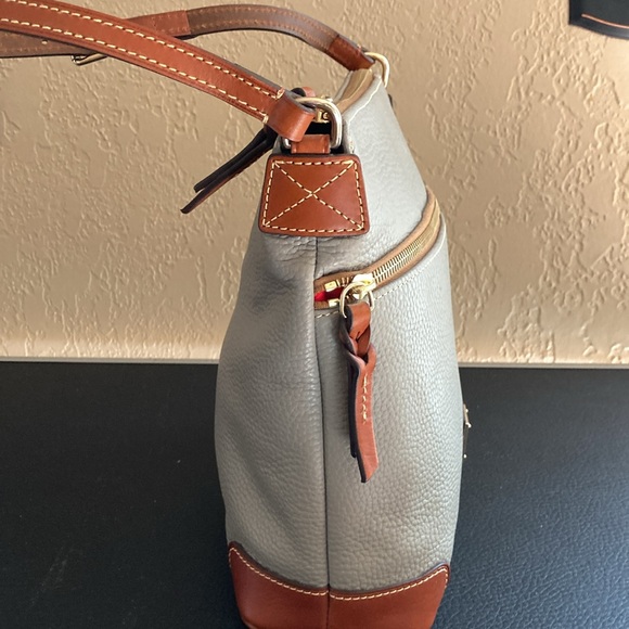 Dooney&Bourke Grey shoulder/crossbody bag. Never carried. - Picture 2 of 5